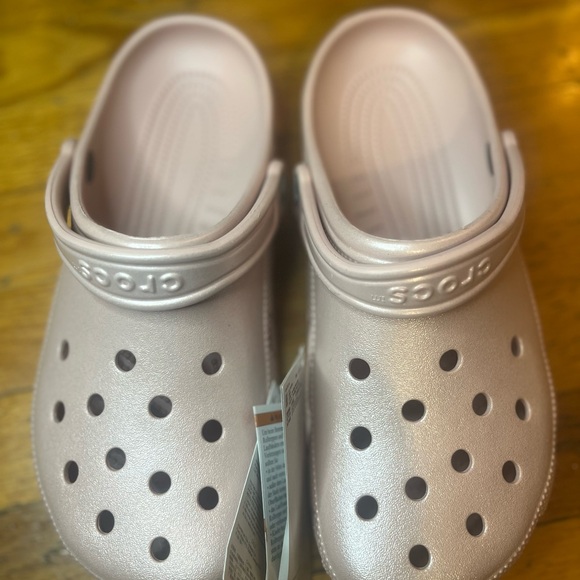 CROCS Shoes - CROCS Women’s Metallic Sandals - Pink Blush